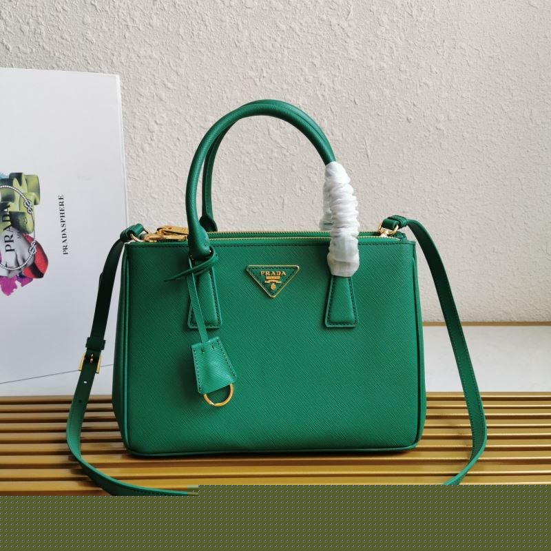 Pra*a shopping bags